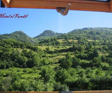 Rural El Fundil מלון El Pino (Aller)